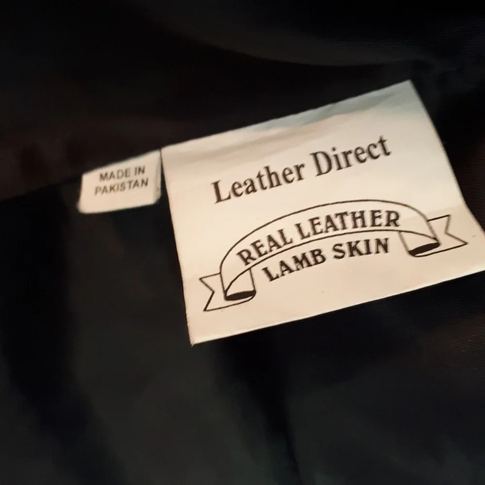leather jacket - Picture 3 of 6